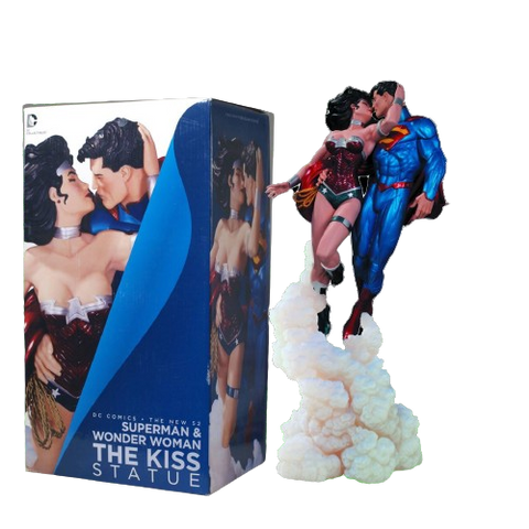 Superman and Wonder Woman The Kiss Statue