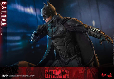 Hot Toys MMS638 The Batman - Batman 1/6