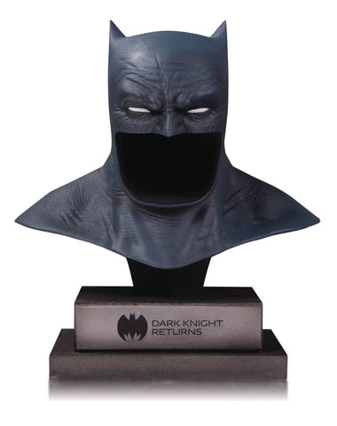 DC Gallery The Dark Knight Returns Batman Cowl Rep DC Gallery The Dark Knight Returns Batman Cowl Rep