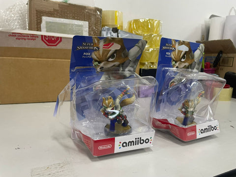 Amiibo Super Smash Bros Fox (Box Damaged)