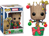 Funko POP! (399) Marvel Holiday Groot with Lights