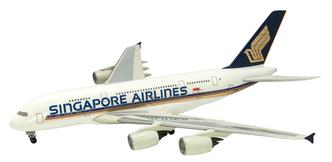 Singapore Airlines 1/500 Scale Plastic Model